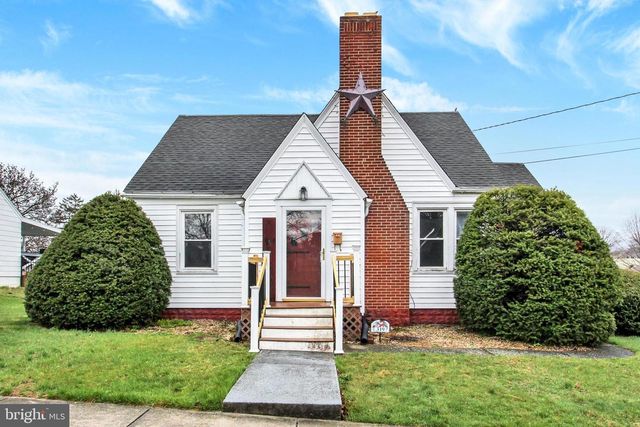 319 N FRANKLIN ST, Waynesboro, PA 17268