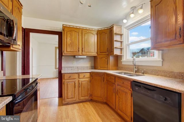 319 N FRANKLIN ST, Waynesboro, PA 17268