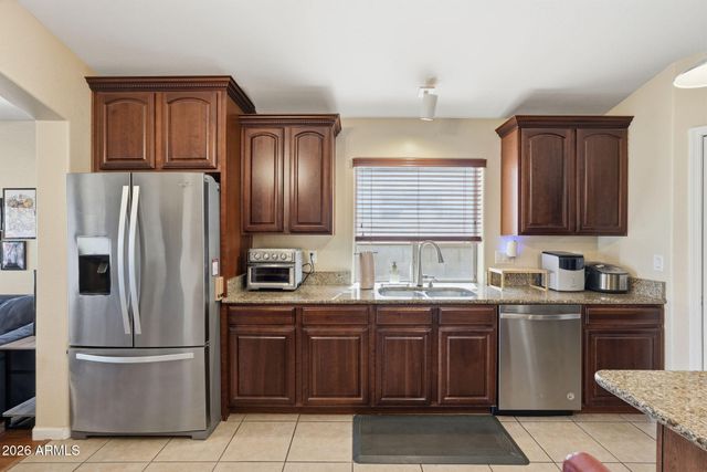 2834 E SAGUARO PARK Lane, Phoenix, AZ 85024
