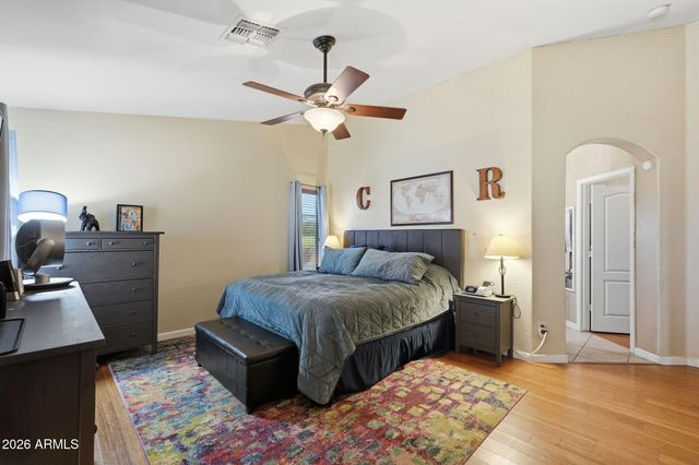 2834 E SAGUARO PARK Lane, Phoenix, AZ 85024