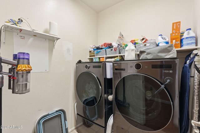 2834 E SAGUARO PARK Lane, Phoenix, AZ 85024