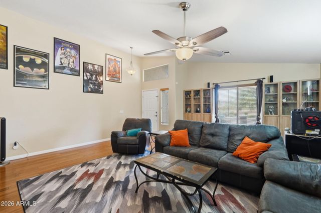2834 E SAGUARO PARK Lane, Phoenix, AZ 85024