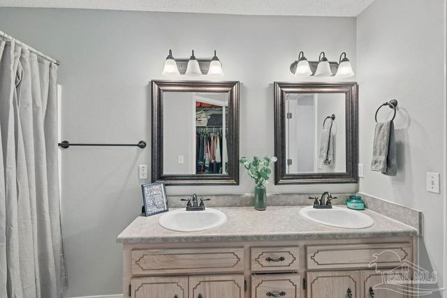 1770 Annie Penton Rd, Jay, FL 32565