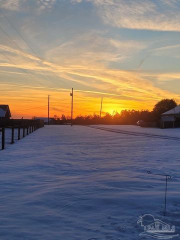 1770 Annie Penton Rd, Jay, FL 32565