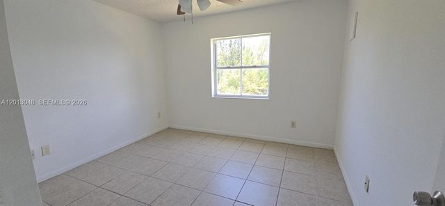 8240 SW 210th St 214, Cutler Bay, FL 33189