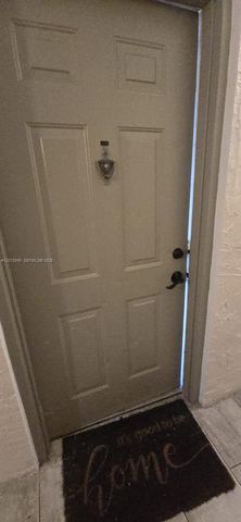 8240 SW 210th St 214, Cutler Bay, FL 33189