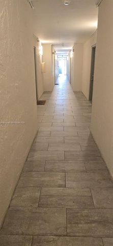 8240 SW 210th St 214, Cutler Bay, FL 33189