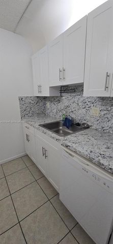 8240 SW 210th St 214, Cutler Bay, FL 33189