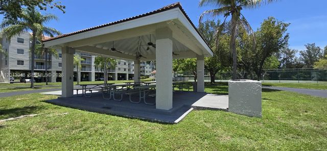 8240 SW 210th St 214, Cutler Bay, FL 33189