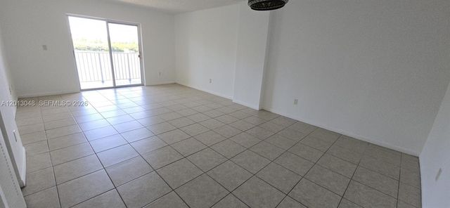 8240 SW 210th St 214, Cutler Bay, FL 33189