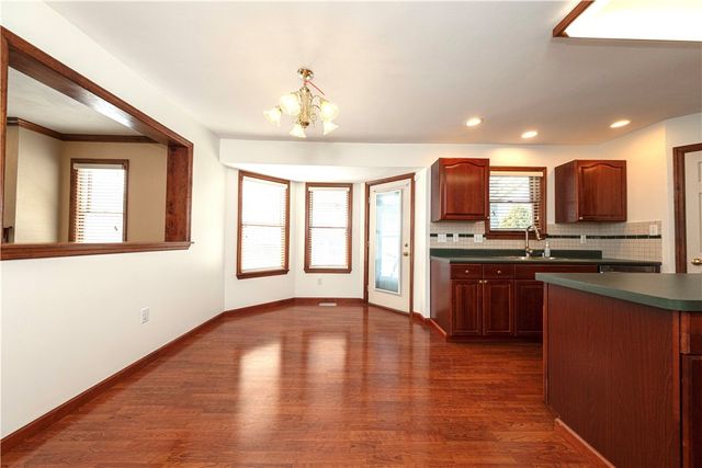 105 Birchwood Way, Irwin, PA 15642