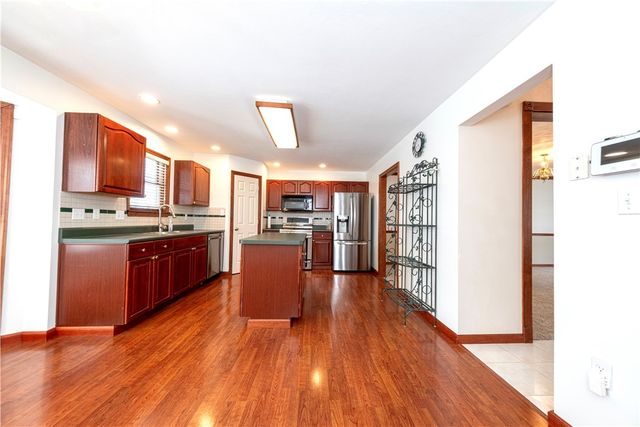 105 Birchwood Way, Irwin, PA 15642