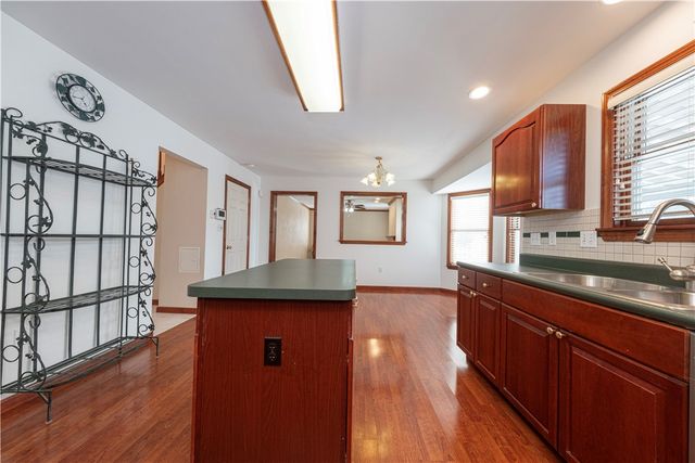 105 Birchwood Way, Irwin, PA 15642