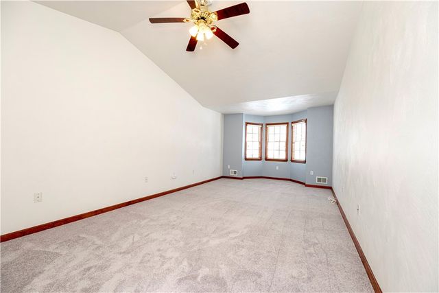 105 Birchwood Way, Irwin, PA 15642