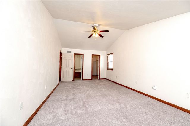 105 Birchwood Way, Irwin, PA 15642