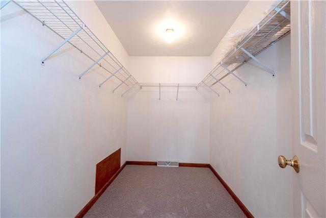 105 Birchwood Way, Irwin, PA 15642