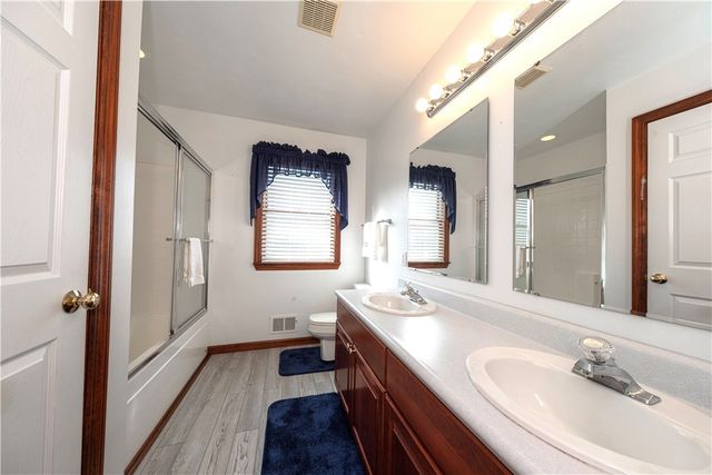 105 Birchwood Way, Irwin, PA 15642