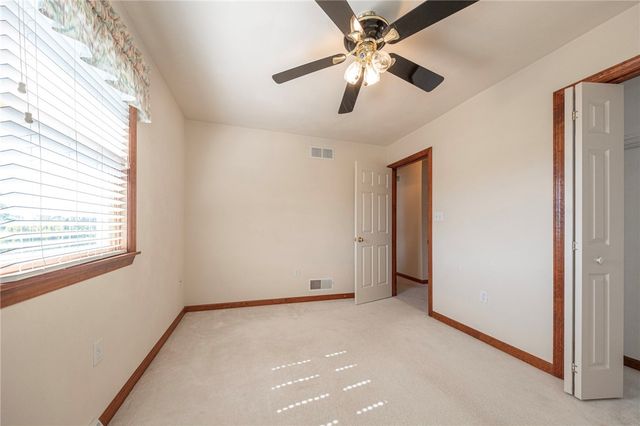 105 Birchwood Way, Irwin, PA 15642