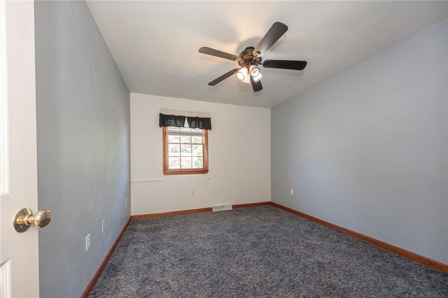 105 Birchwood Way, Irwin, PA 15642