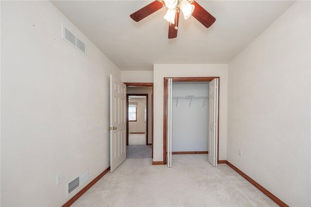 105 Birchwood Way, Irwin, PA 15642