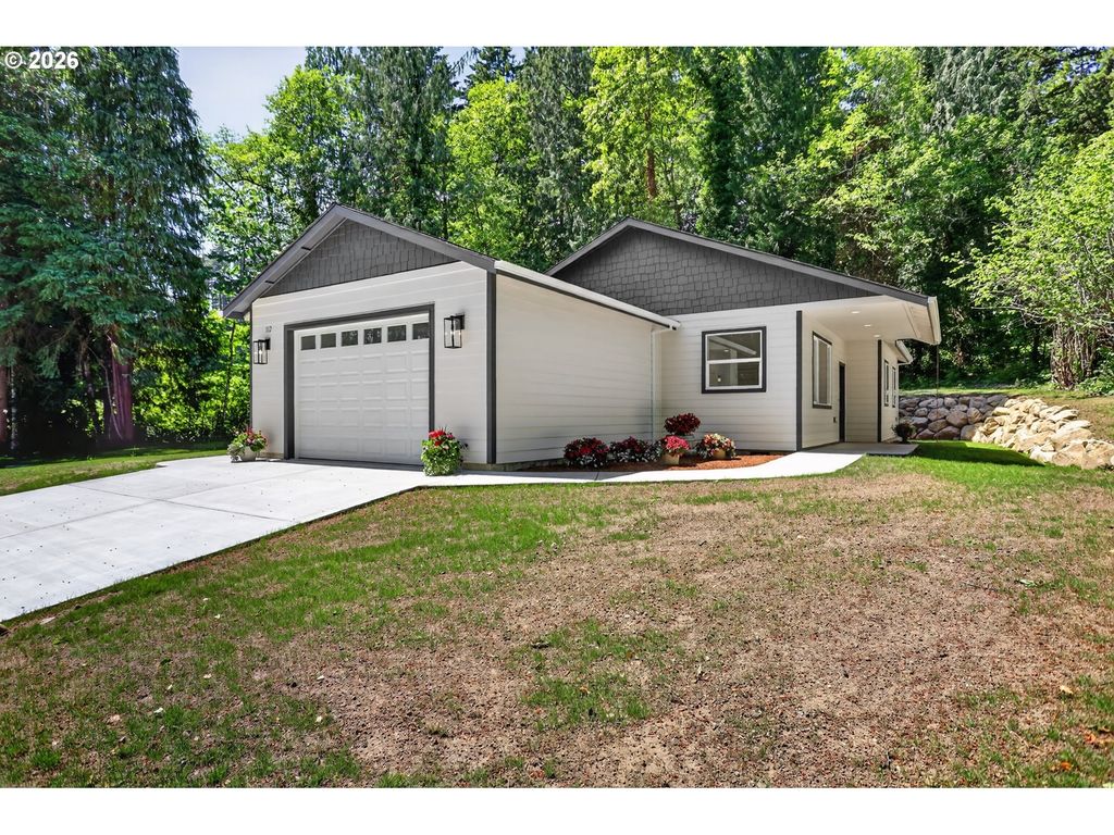 112 CARSON CREEK Rd, Carson, WA 98610