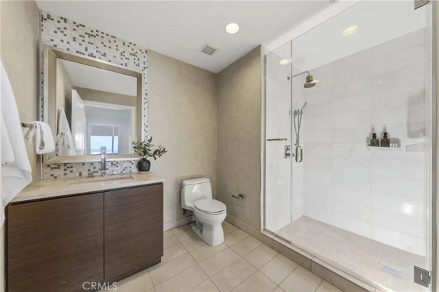900 W Olympic, Los Angeles, CA 90015