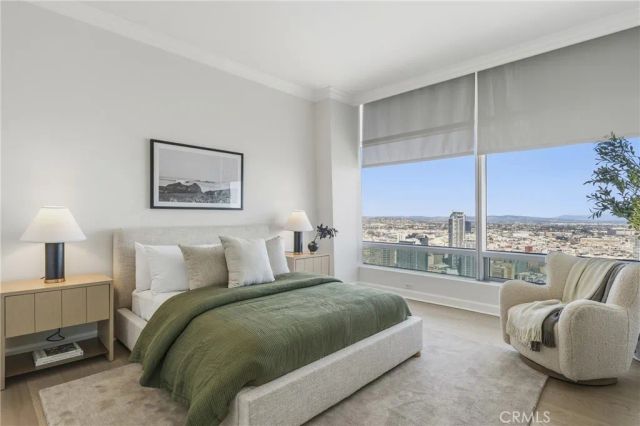 900 W Olympic, Los Angeles, CA 90015