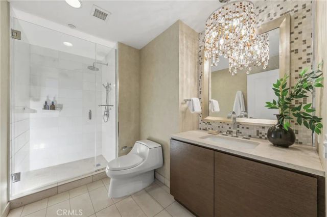 900 W Olympic, Los Angeles, CA 90015