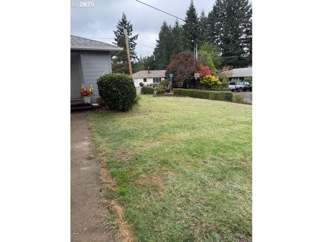 111 Se ANNE St, Mc Minnville, OR 97128