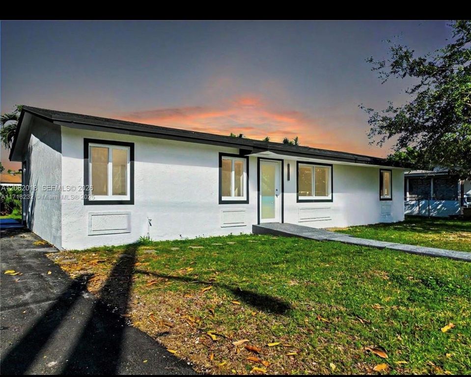1749 SW 8th Street, Homestead, FL 33030