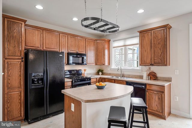 10615 BRISTOW STATION DR, Bristow, VA 20136