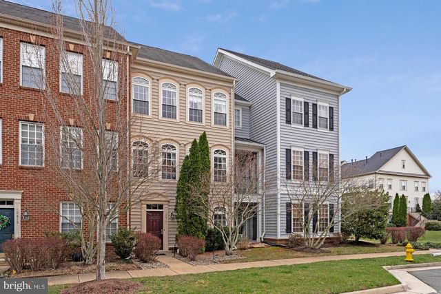 10615 BRISTOW STATION DR, Bristow, VA 20136