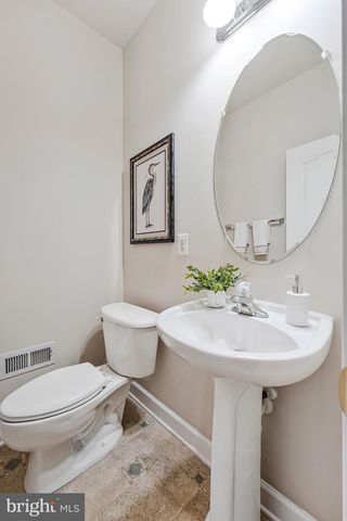 10615 BRISTOW STATION DR, Bristow, VA 20136