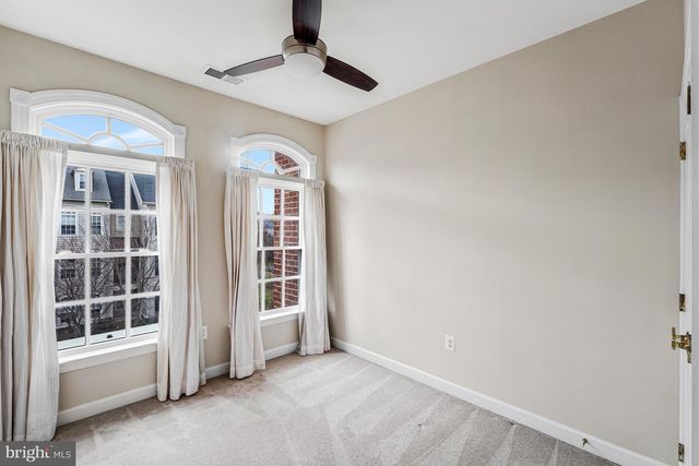 10615 BRISTOW STATION DR, Bristow, VA 20136