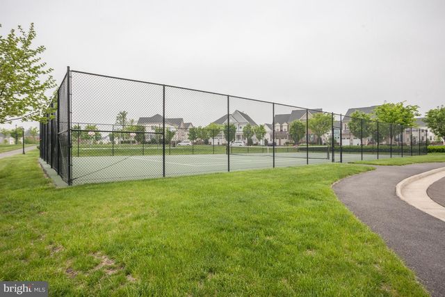 10615 BRISTOW STATION DR, Bristow, VA 20136