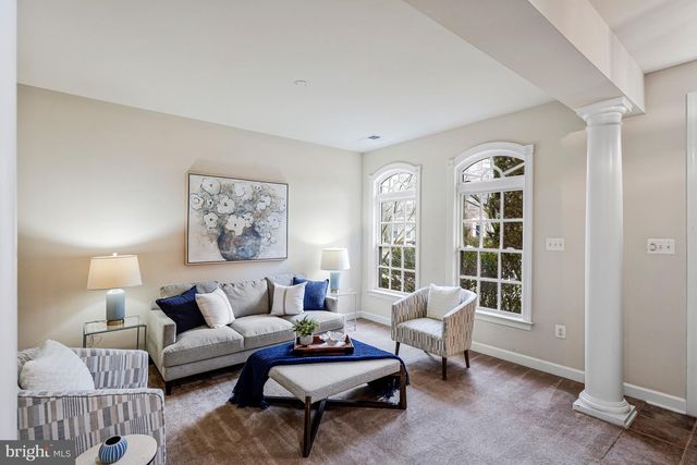 10615 BRISTOW STATION DR, Bristow, VA 20136