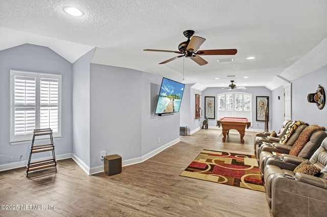 4044 EAGLE LANDING Parkway, Orange Park, FL 32065