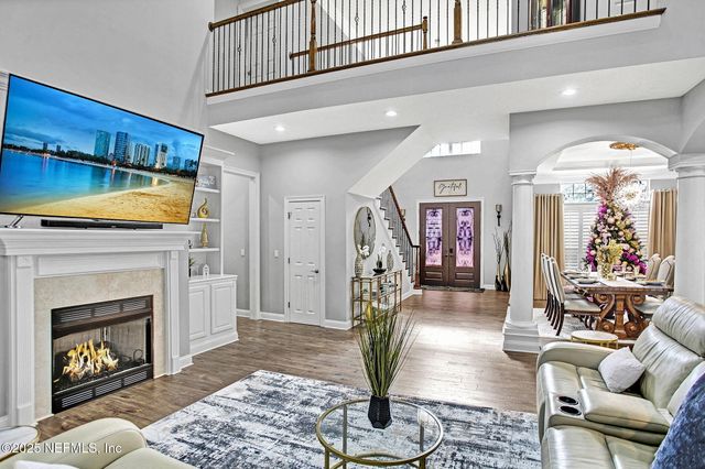 4044 EAGLE LANDING Parkway, Orange Park, FL 32065