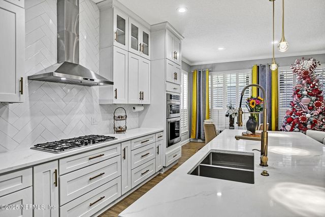 4044 EAGLE LANDING Parkway, Orange Park, FL 32065