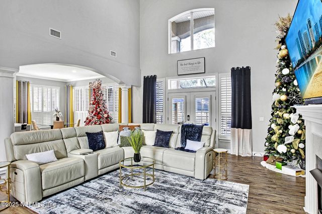 4044 EAGLE LANDING Parkway, Orange Park, FL 32065