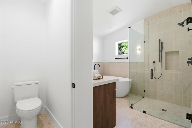 6830 N 10TH Place, Phoenix, AZ 85014