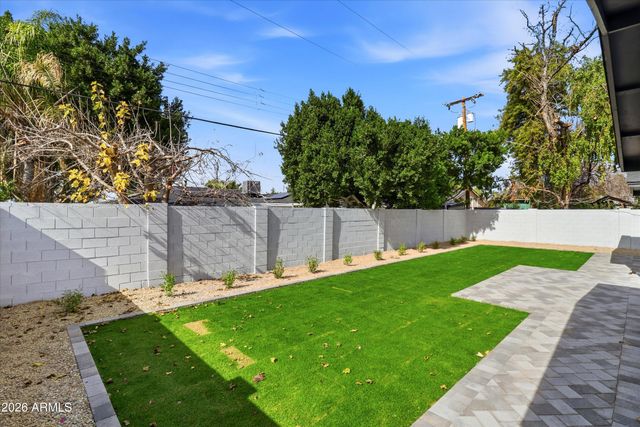 6830 N 10TH Place, Phoenix, AZ 85014