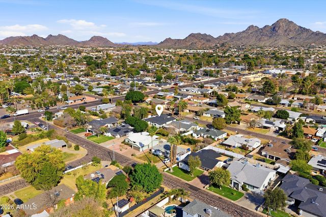 6830 N 10TH Place, Phoenix, AZ 85014