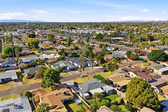 6830 N 10TH Place, Phoenix, AZ 85014