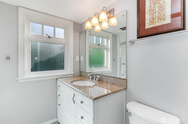 5051 Harold Place NE, Seattle, WA 98105