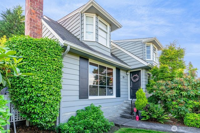 5051 Harold Place NE, Seattle, WA 98105