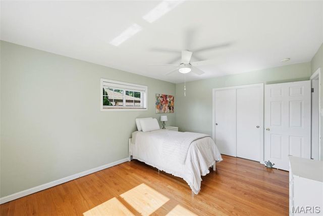 9841 Knollshire Drive, St Louis, MO 63123