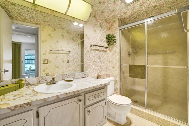 2049 Lyndhurst, Deerfield Beach, FL 33442