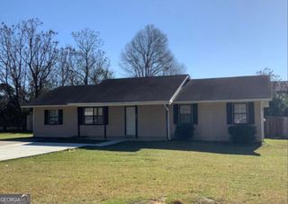 825 Robin Hood Trail, Statesboro, GA 30458