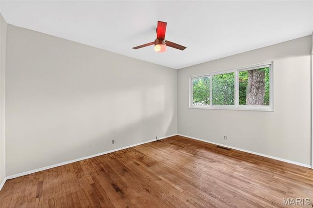 2195 Somerset Drive, Florissant, MO 63033